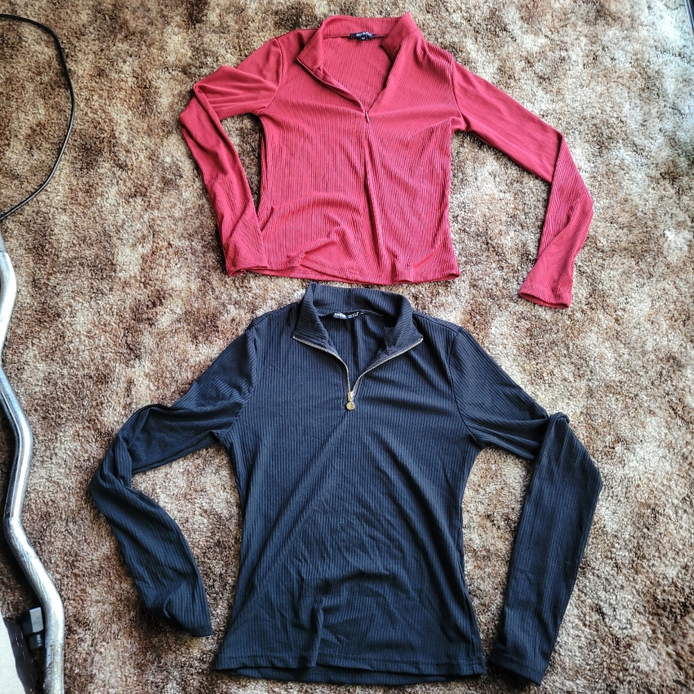Red long-sleeved shirt black long sleeve shirt with collar medium